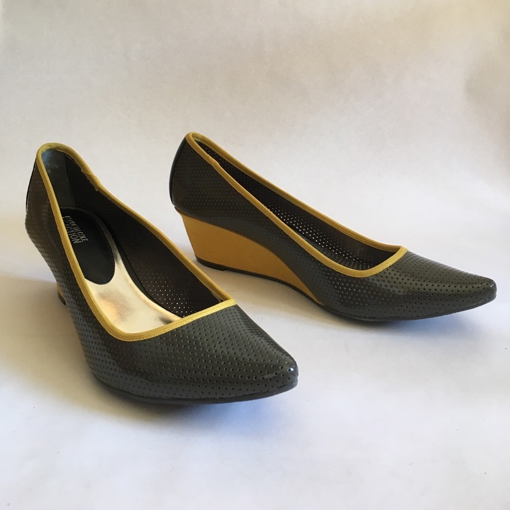 Kenneth Cole Reaction Women’s 10 Wedges